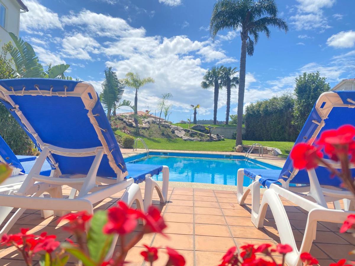 Hotel Combarro - Housity