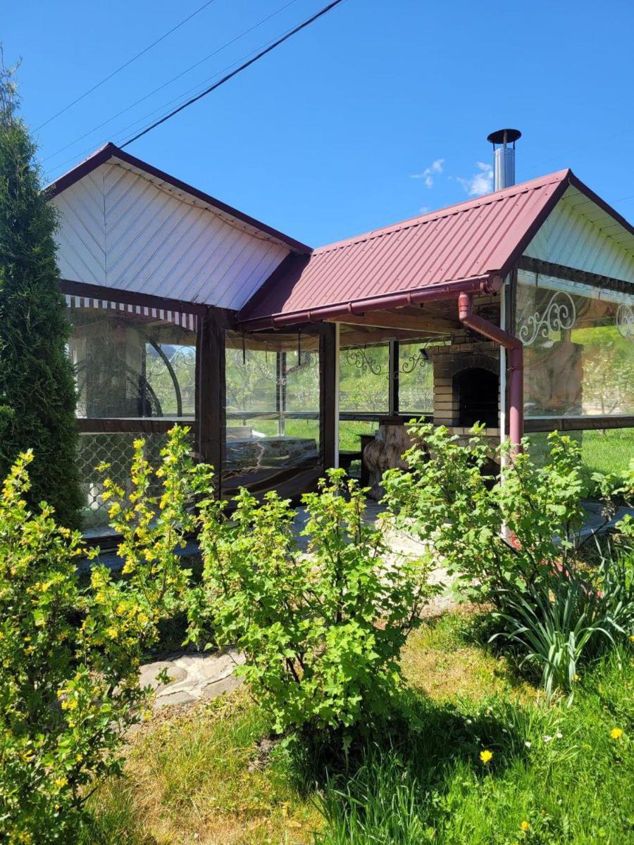 Карпатська Мавка - Housity