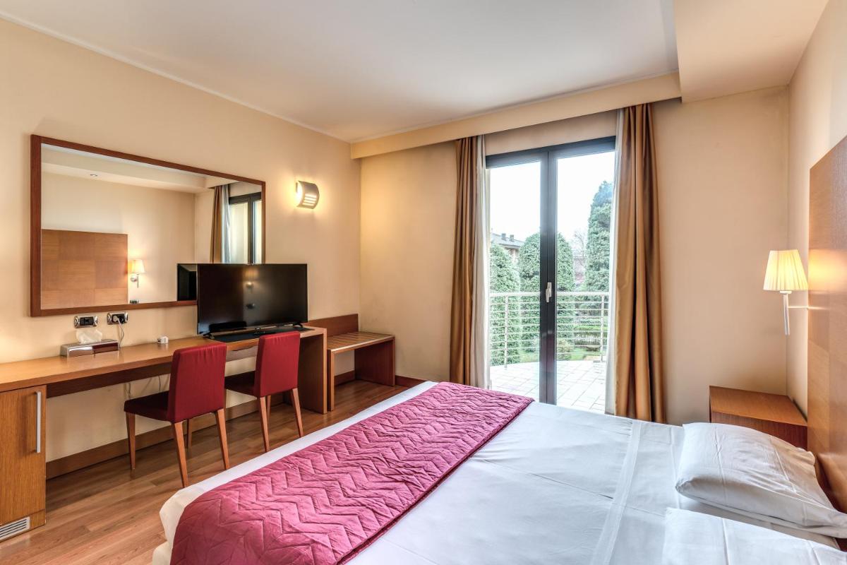 Luna Hotel Lago Maggiore Arona - Housity