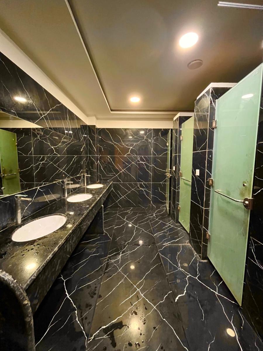 karishma lodge - Housity