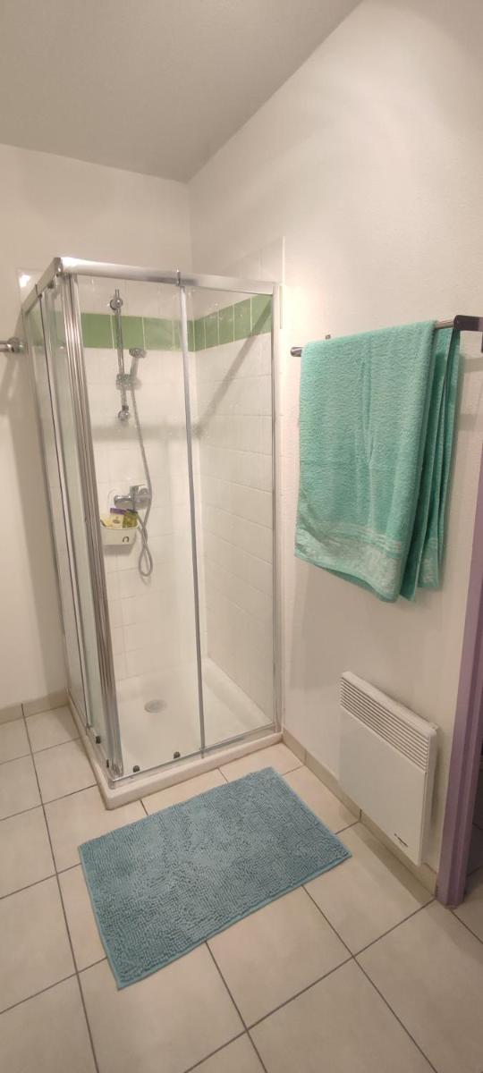 Studio cosy Périgueux, au calme, terrasse et parking privé - Housity