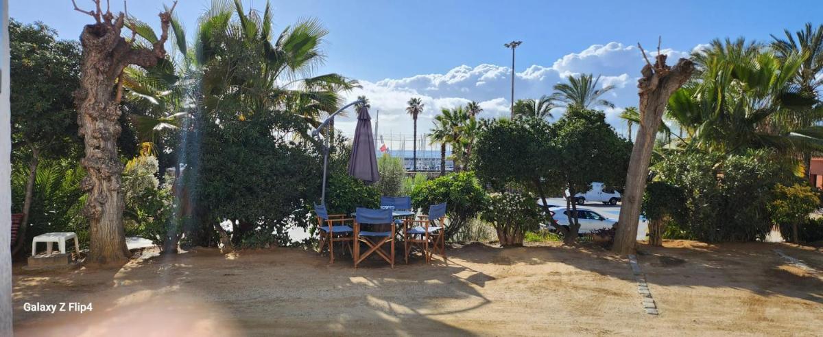 Hostal Santa Gemma - Housity