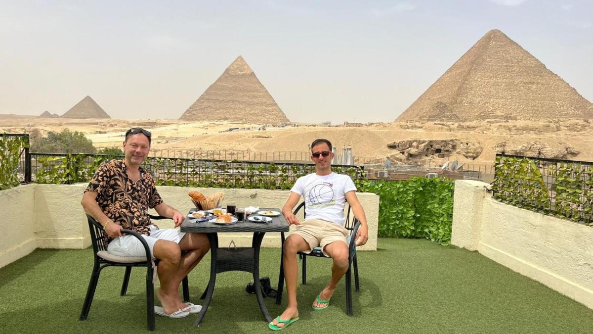 Solima Pyramids View - Housity