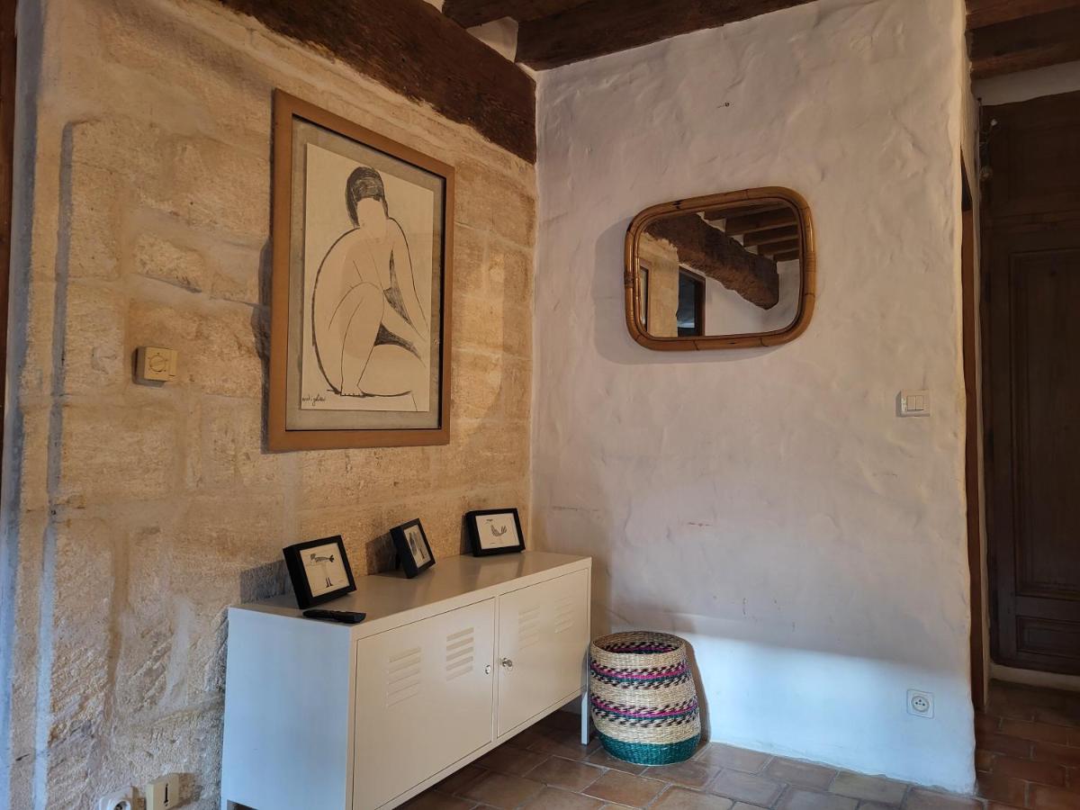 Maison atypique coeur de village historique - Housity