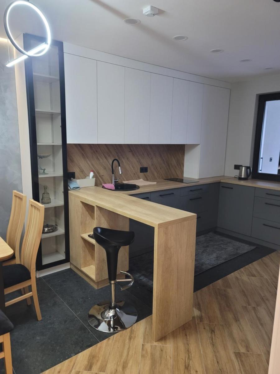 Cristi's Rent - Housity