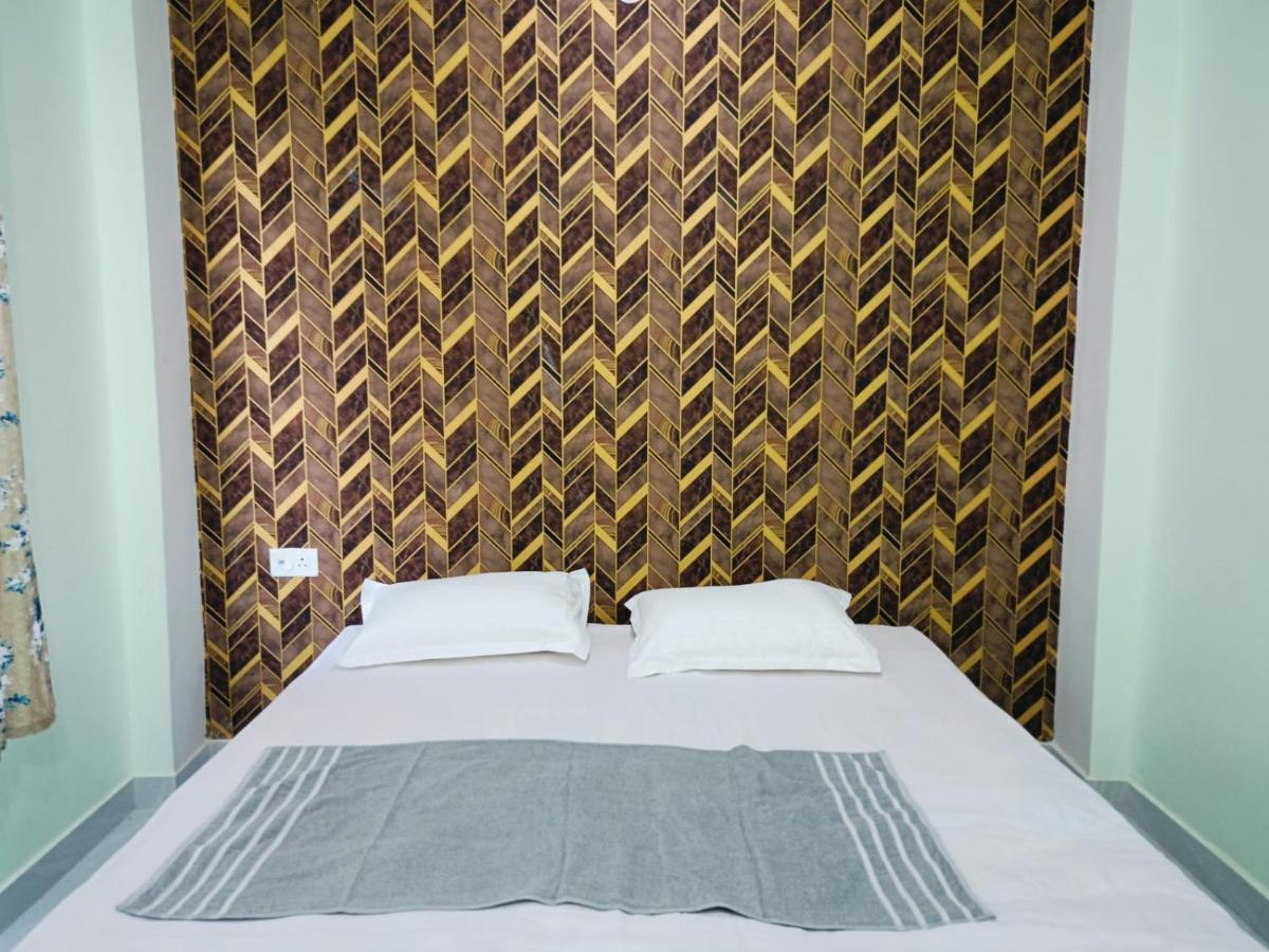 SIYA HOMESTAY - Housity