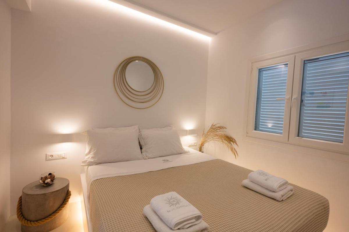 Hyades - Downtown Suites, Mykonos Town - Housity