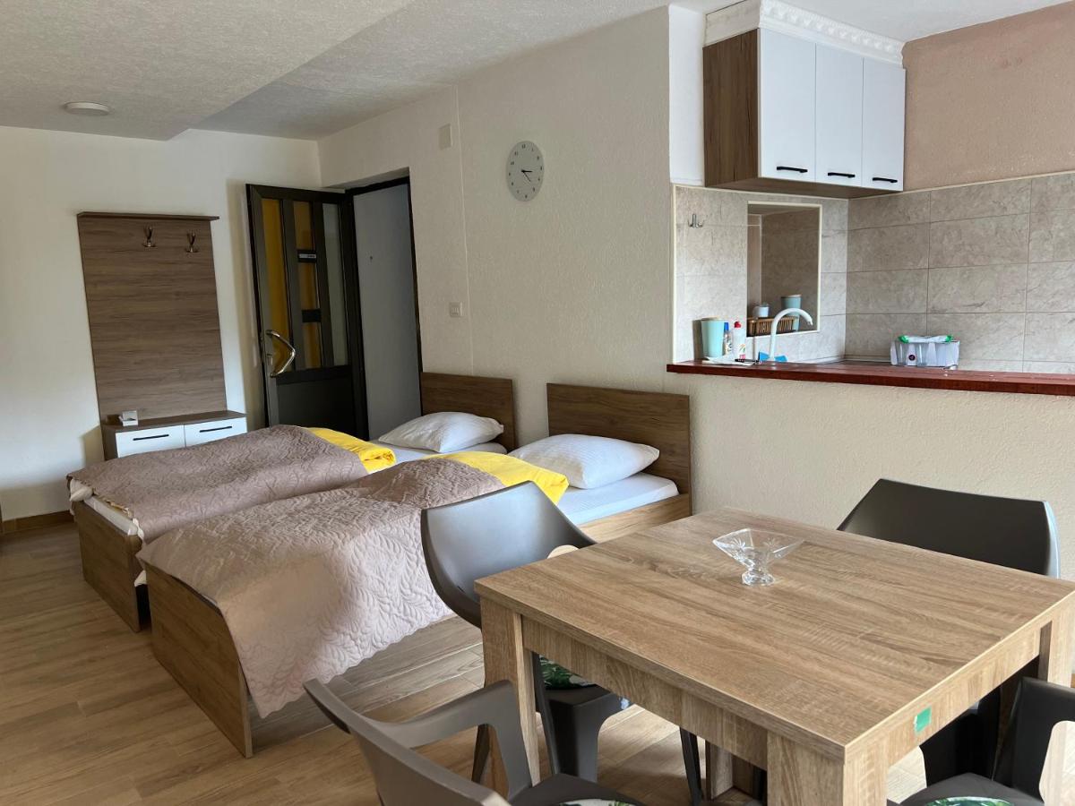 SARAH APARTMENTS - Housity