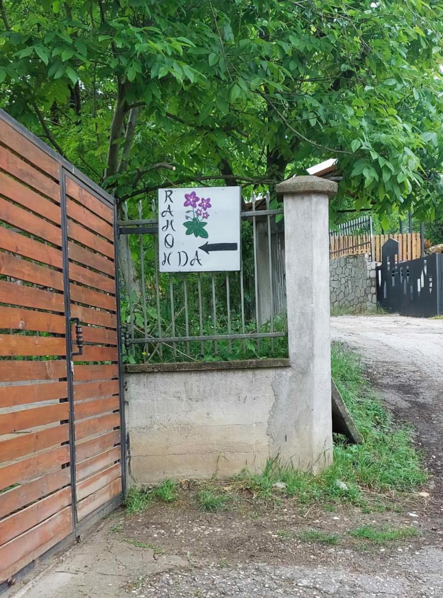 Villa Ramonda - Housity