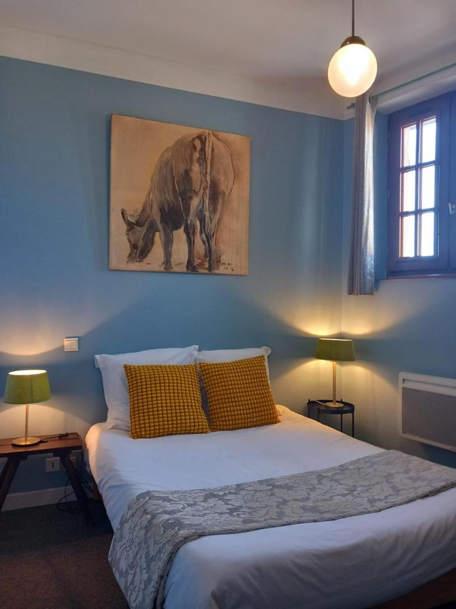 Hostellerie du Chateau Bellenaves - Housity