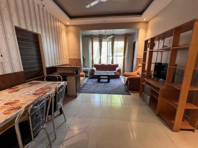 GREEN HOME STAY - Housity
