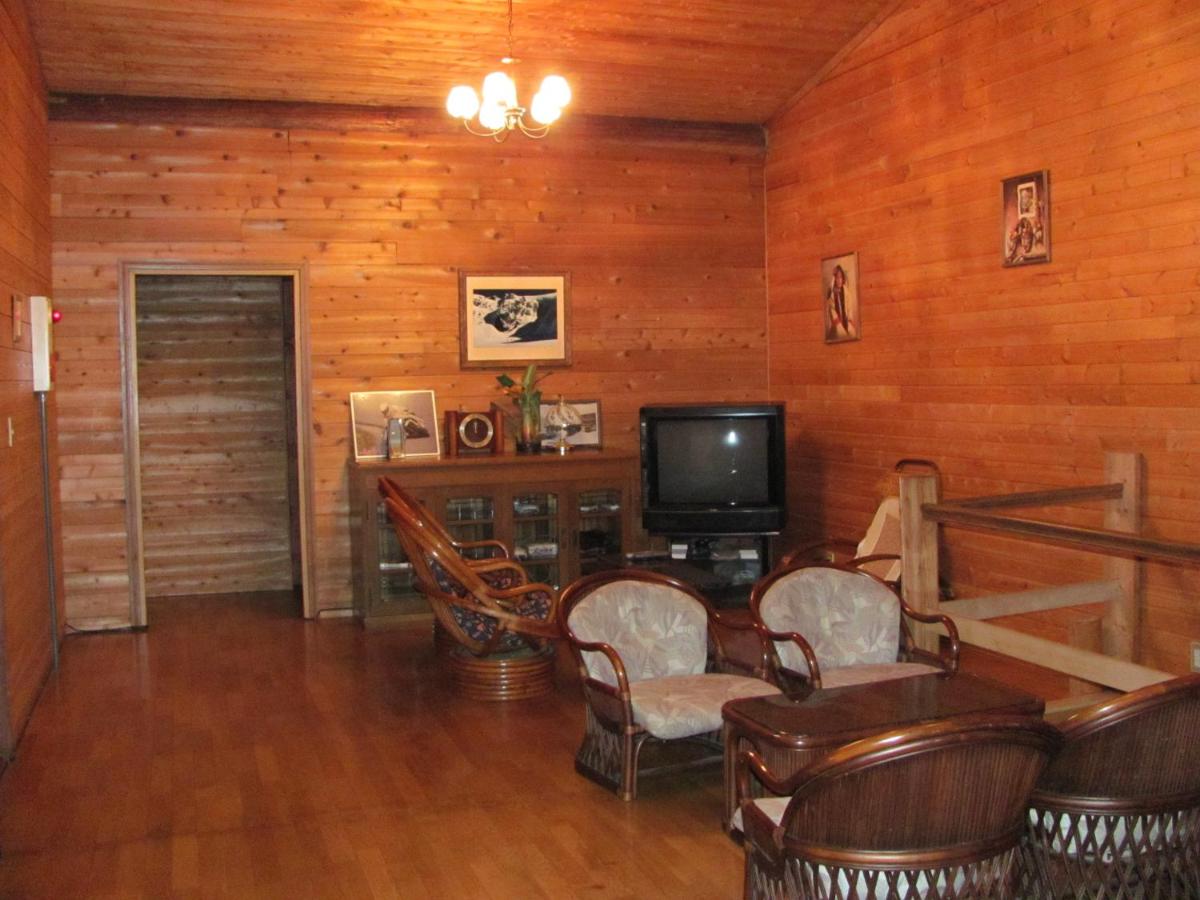 Canadian Village Goryu - Housity