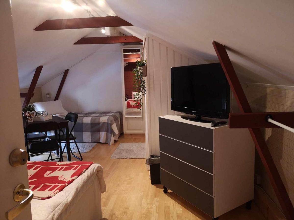 Kopparstugans Bed & Breakfast - Housity