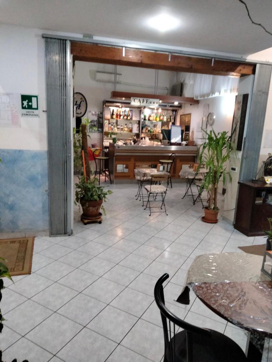 Hotel Lombardia - Housity