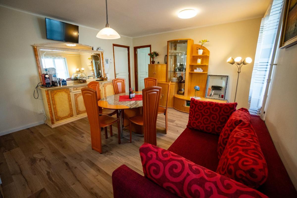 Gemütliche Wohnung mit Terasse und Feuerstelle - Housity