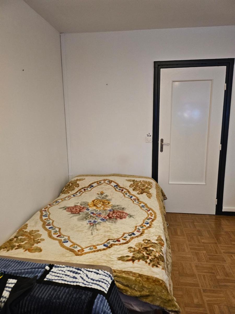 chambre 5mn de paris - Housity