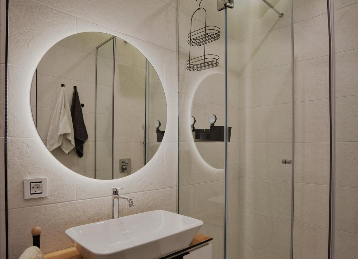 Nora Lux Residence - Housity