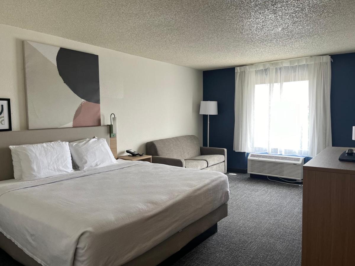 Spark by Hilton Denver Tech Center Greenwood Village - Housity