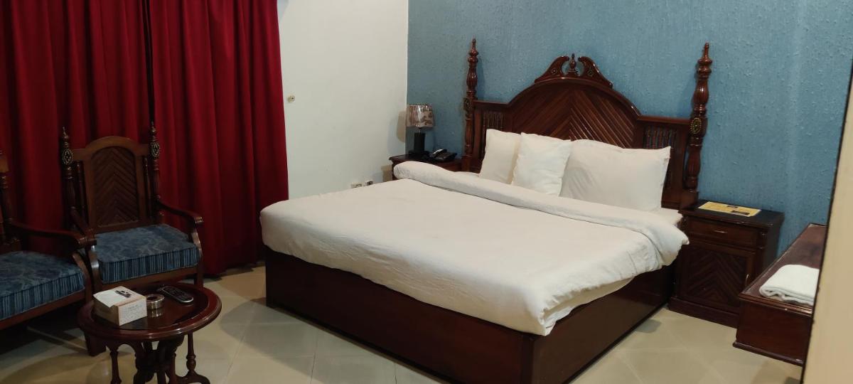 Hotel Shelton Palace - Housity