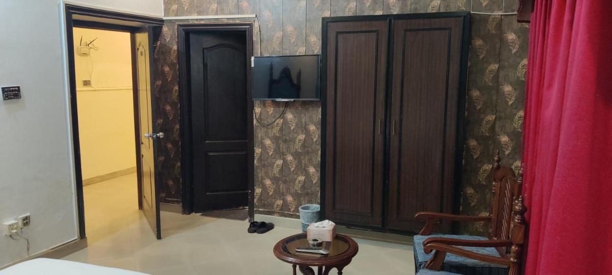 Hotel Shelton Palace - Housity