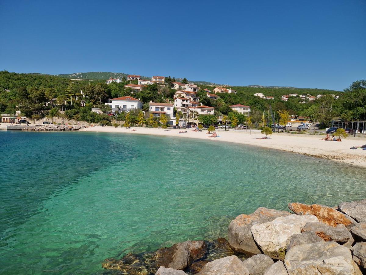 Apartman Valja - 55m2 - Sea View - Garden - Grill - Housity