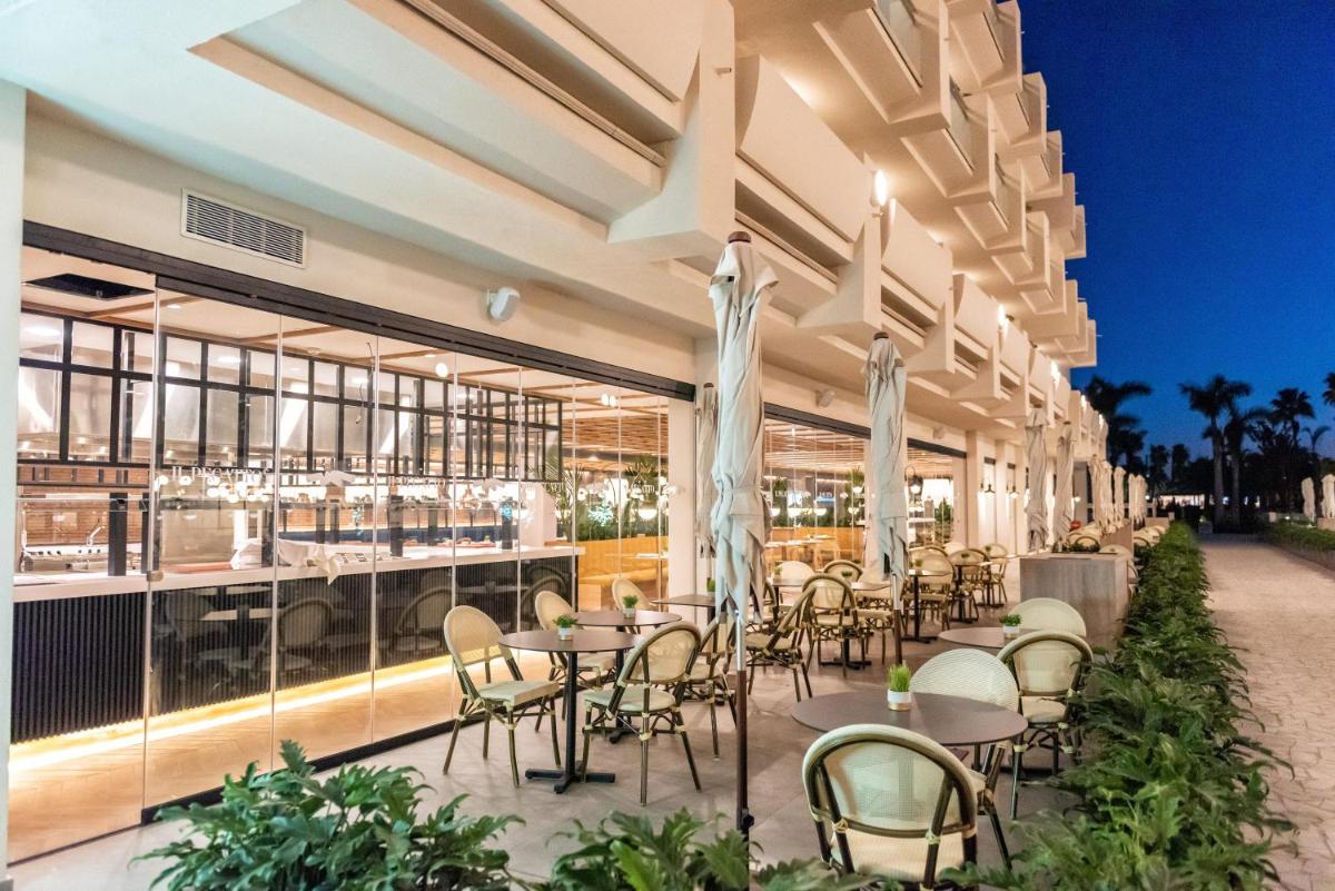 Un restaurante o sitio para comer en Maspalomas Princess