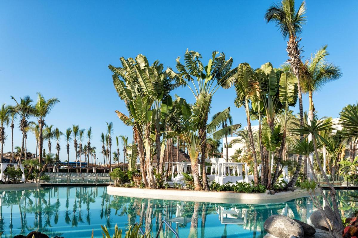 Piscina en o cerca de Maspalomas Princess