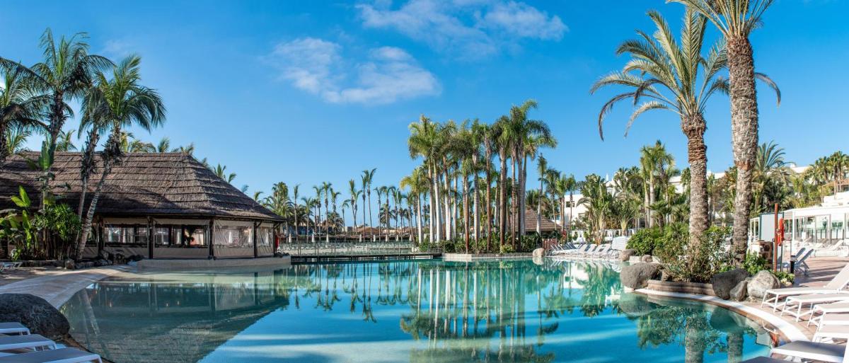 Piscina en o cerca de Maspalomas Princess