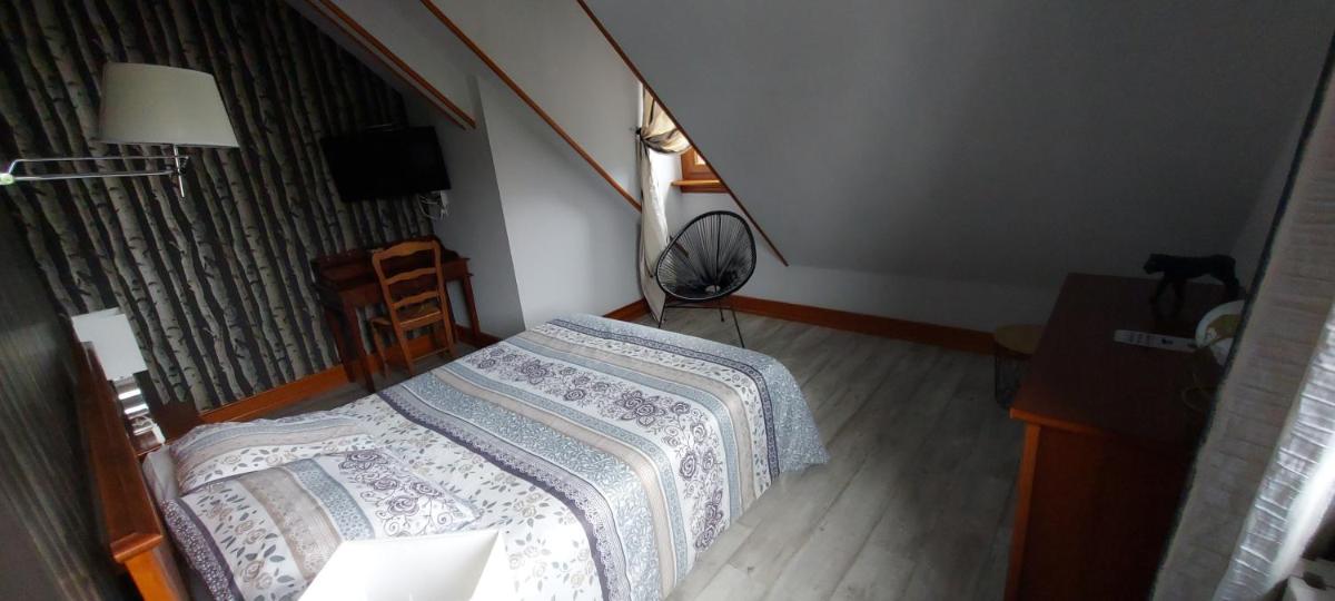 Chambre au Moulin des Templiers Maisonneuve 15110 jabrun - Housity