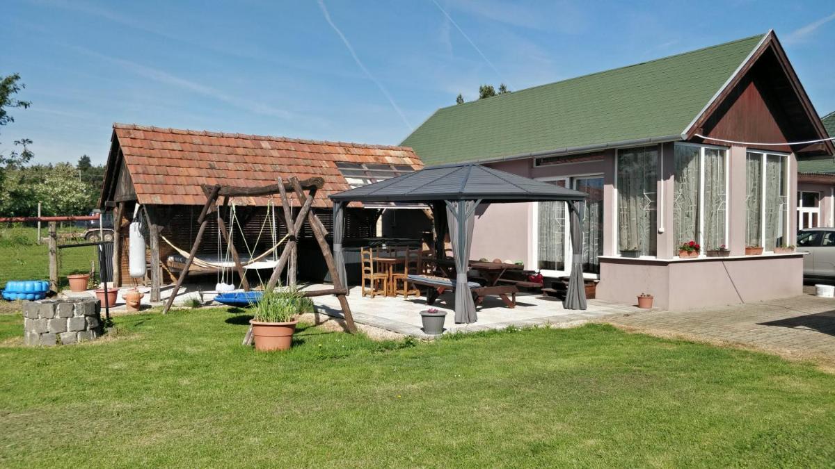 Novákporta vendégház - Housity