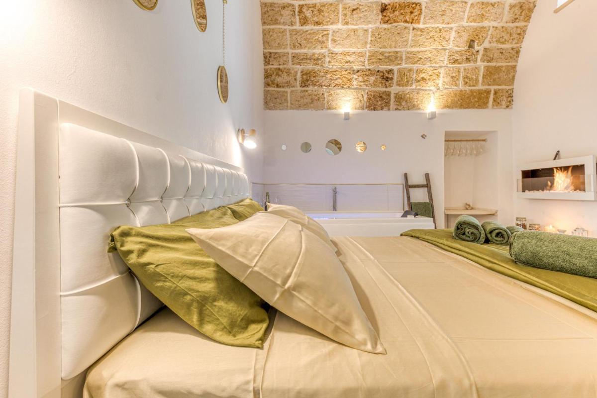 Andrea's luxury home climatizzata con vasca idromassaggio nel centro storico - Housity