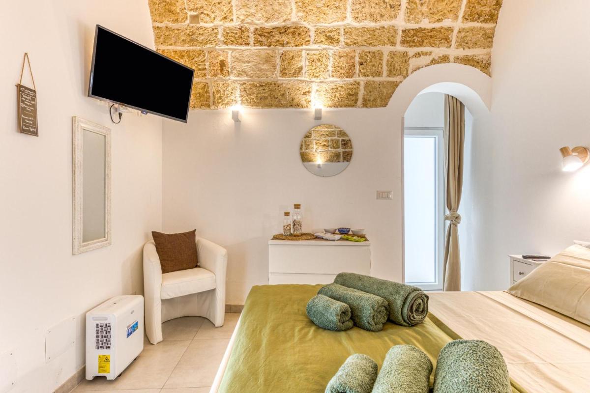 Andrea's luxury home climatizzata con vasca idromassaggio nel centro storico - Housity