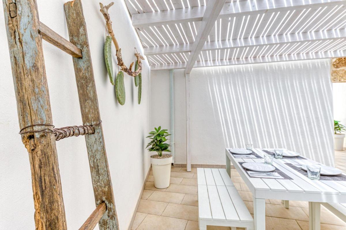 Andrea's luxury home climatizzata con vasca idromassaggio nel centro storico - Housity