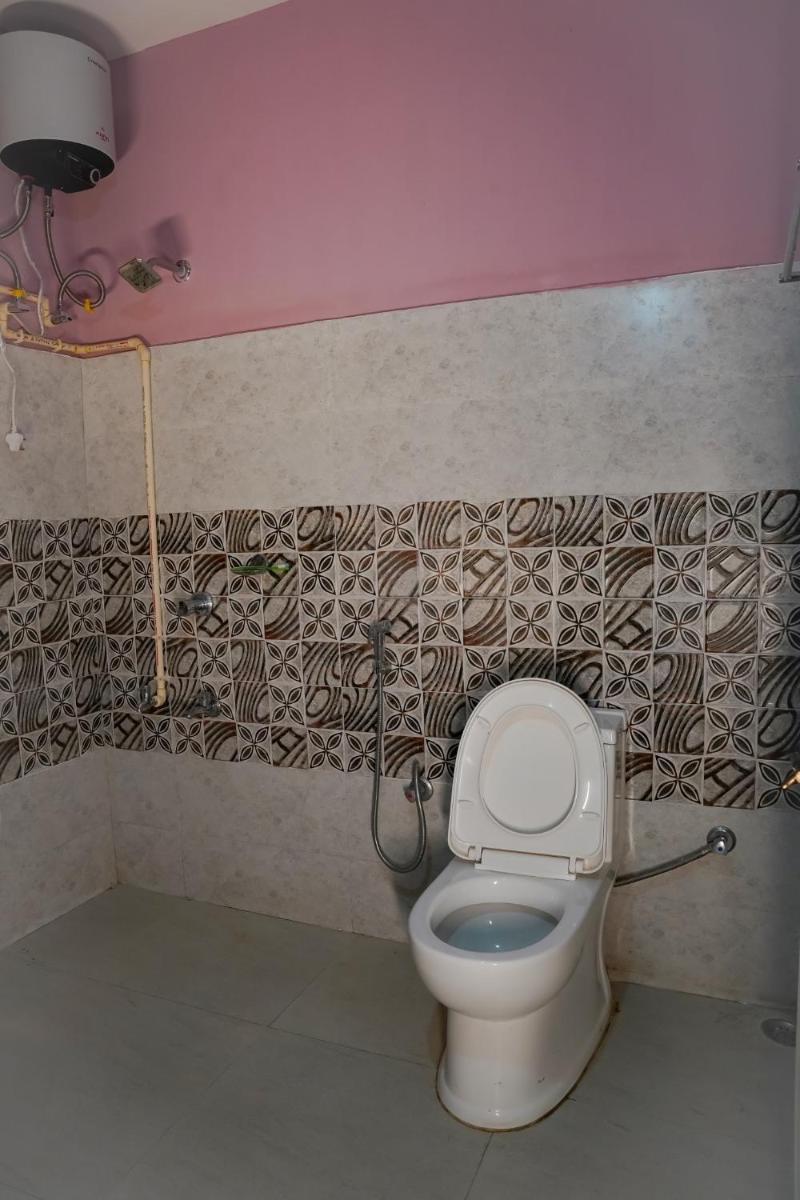 Yellow Sapphire, Premium Sikkimese Homestay - Housity