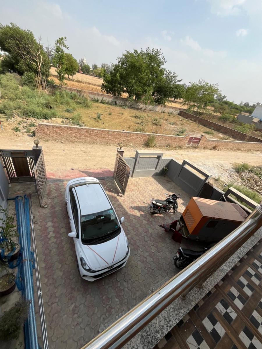 Priyakant inn - Housity