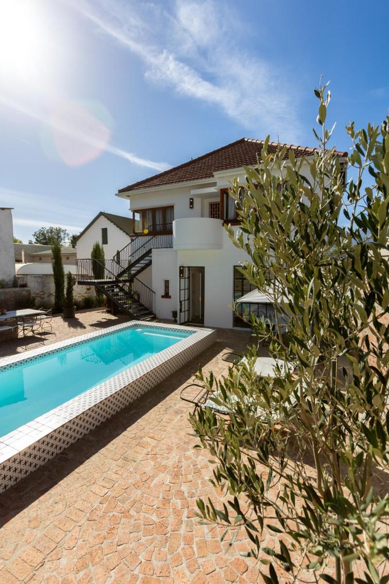 La Maison On Main Self-Catering Villa - Housity