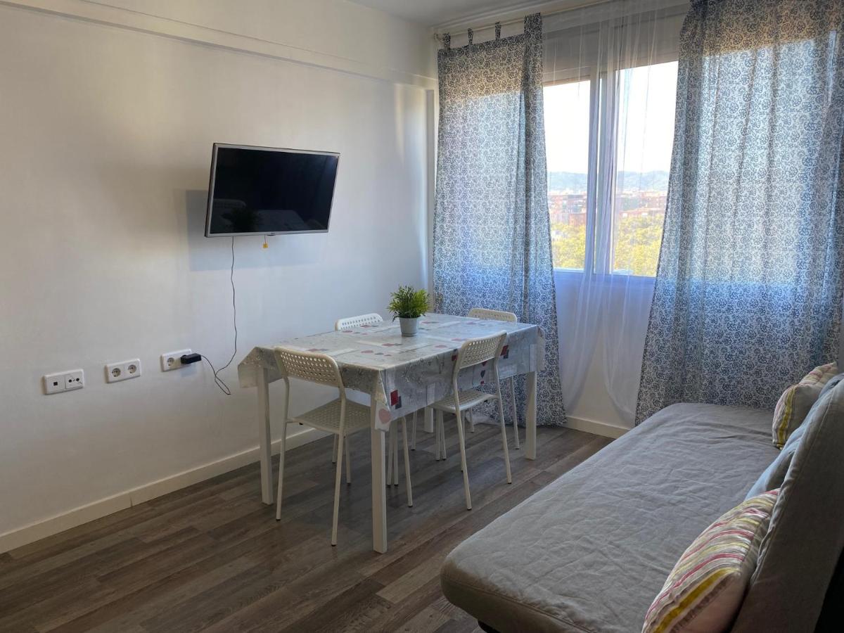 Cozy flat near the beach and Forum - Hizvo