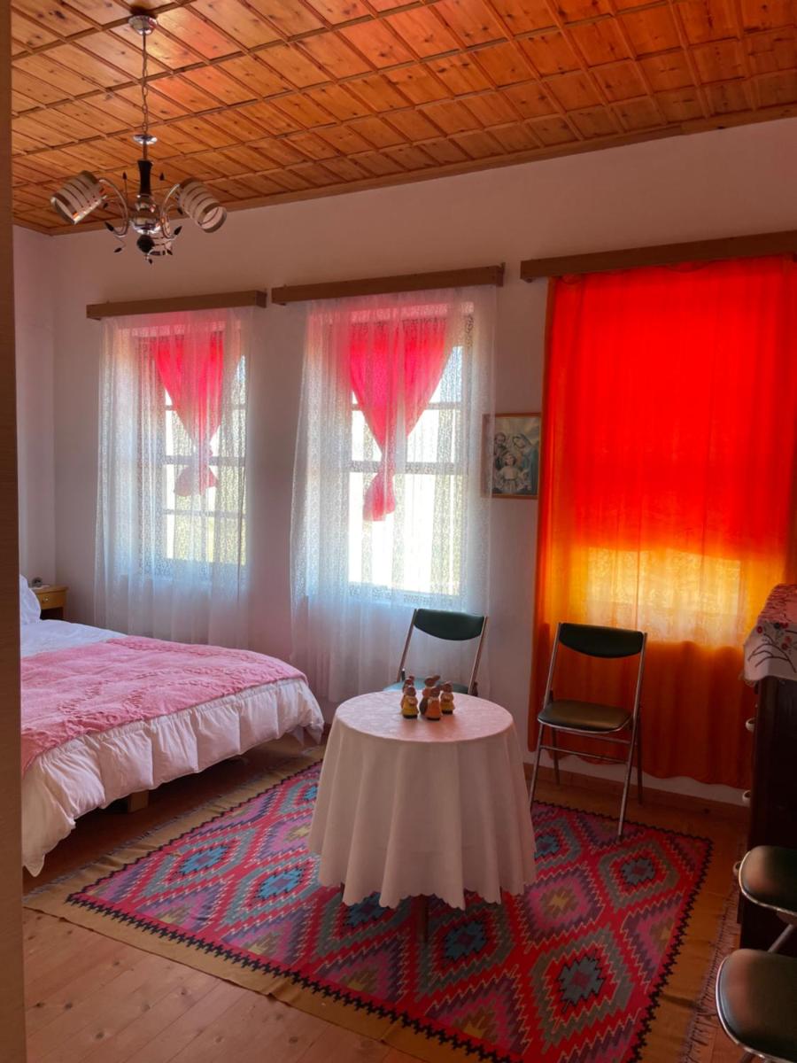 Leta House - Housity