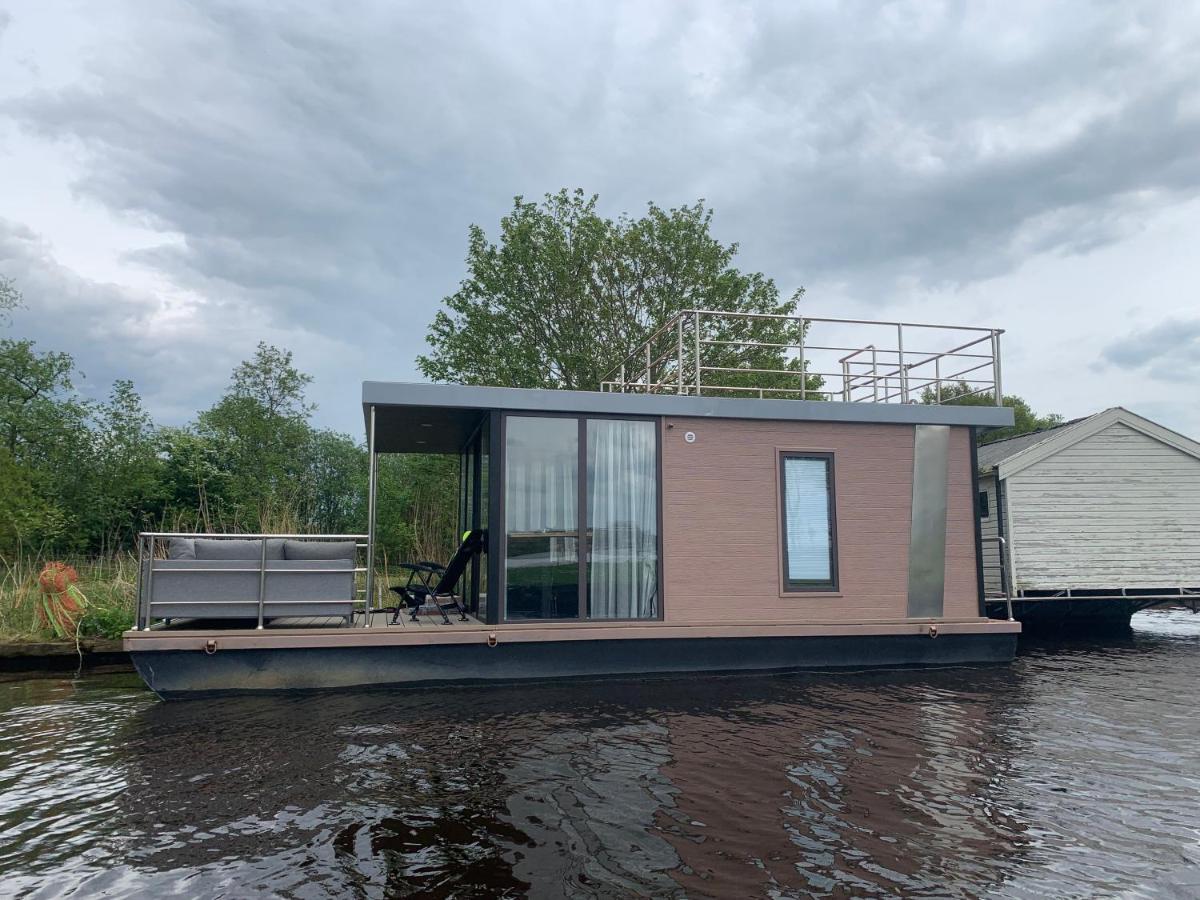 Houseboot solcamastraat 24 c - Housity