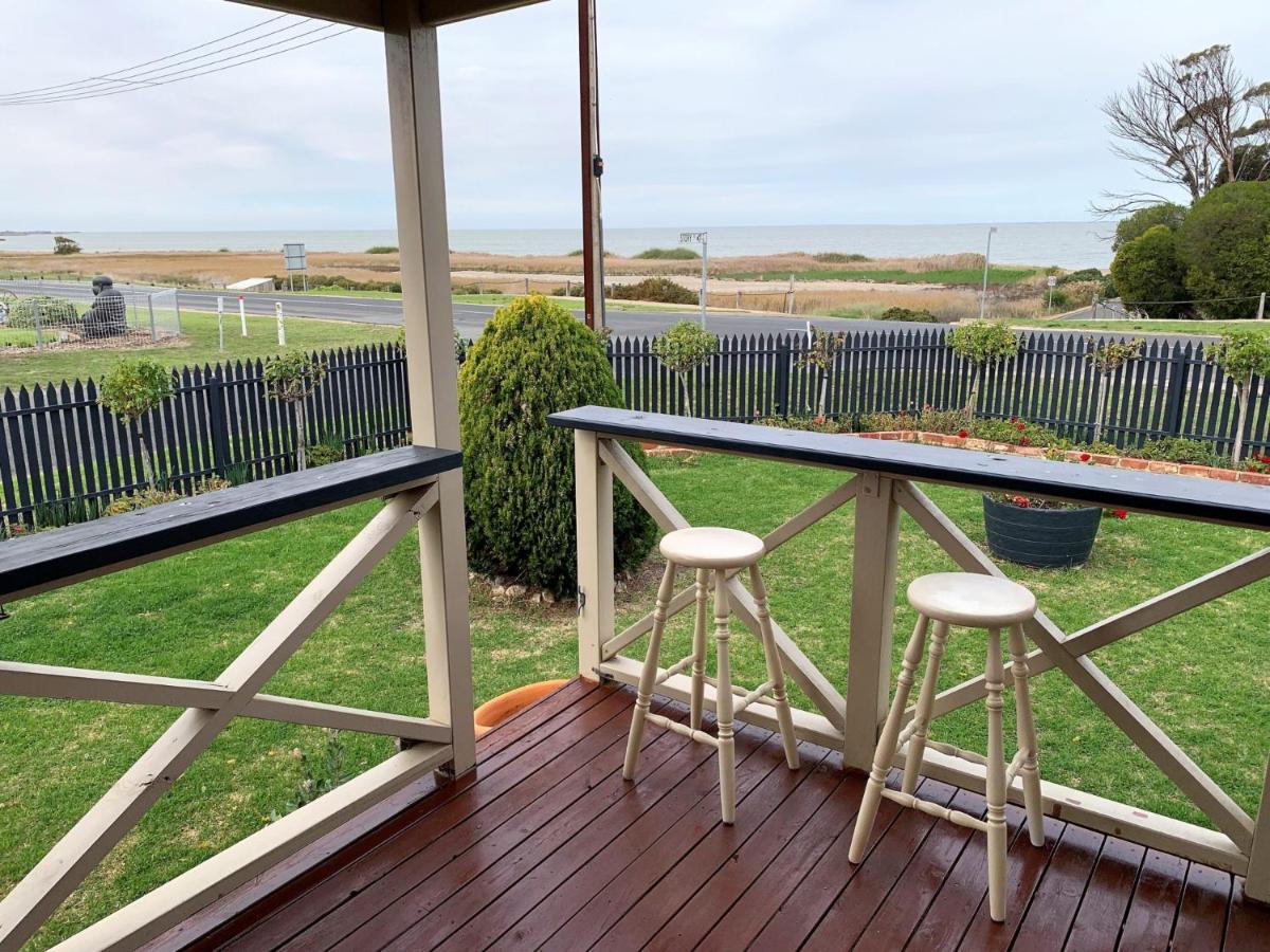 Milang Lakefront Retreat - Housity