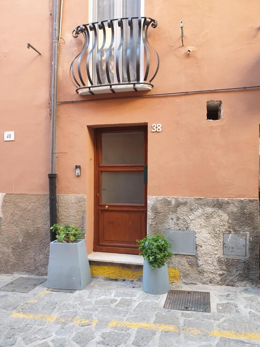 Lovely Corner - Housity