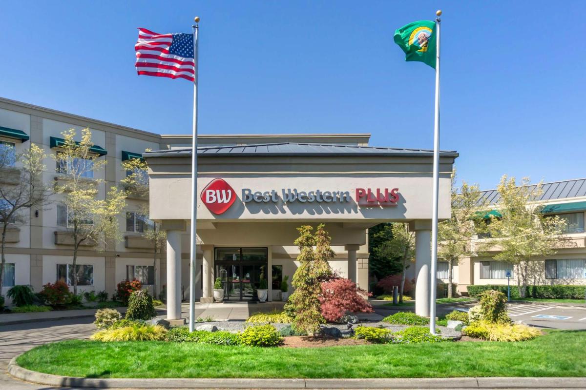 Best Western Plus Edmonds Harbor Inn - Housity