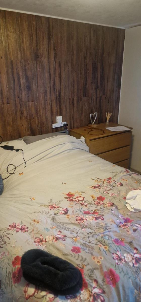 Rose Manor - Housity