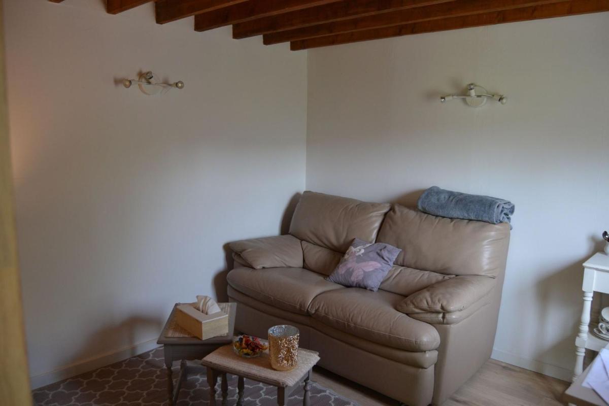 Le Petit Papillon - Housity