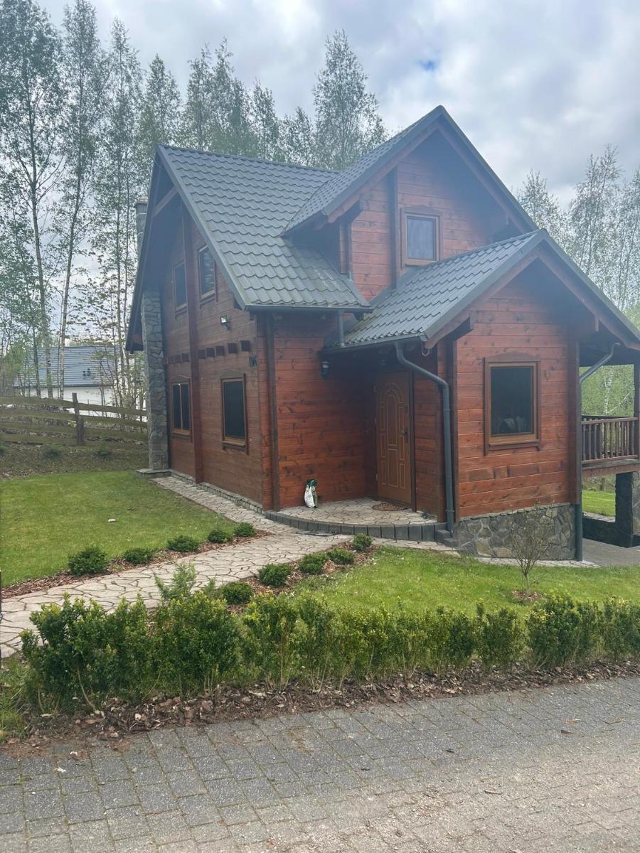 Domek u Charnasia - Housity