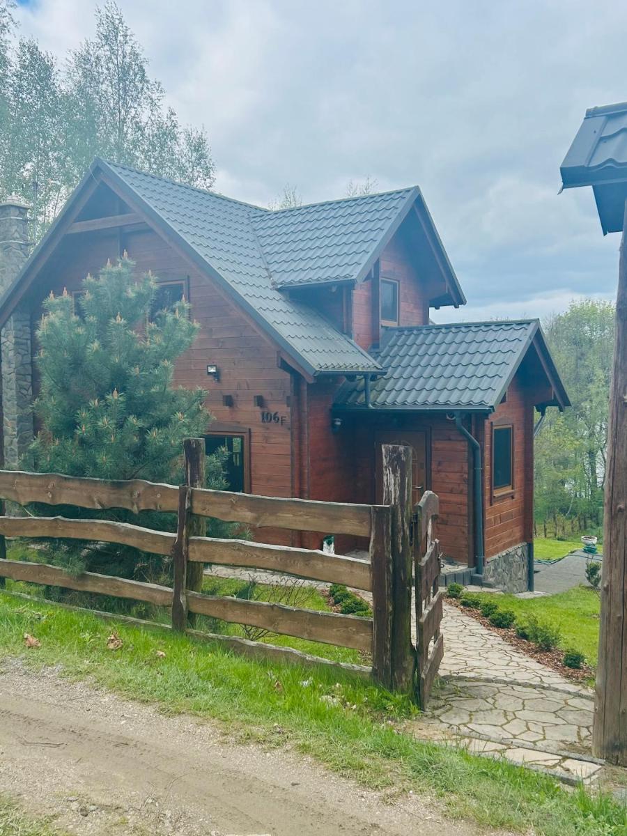 Domek u Charnasia - Housity