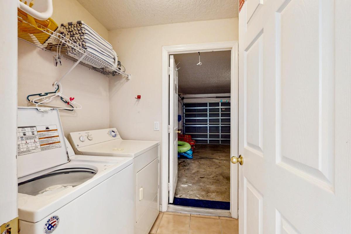 Davenport Decadence - Housity