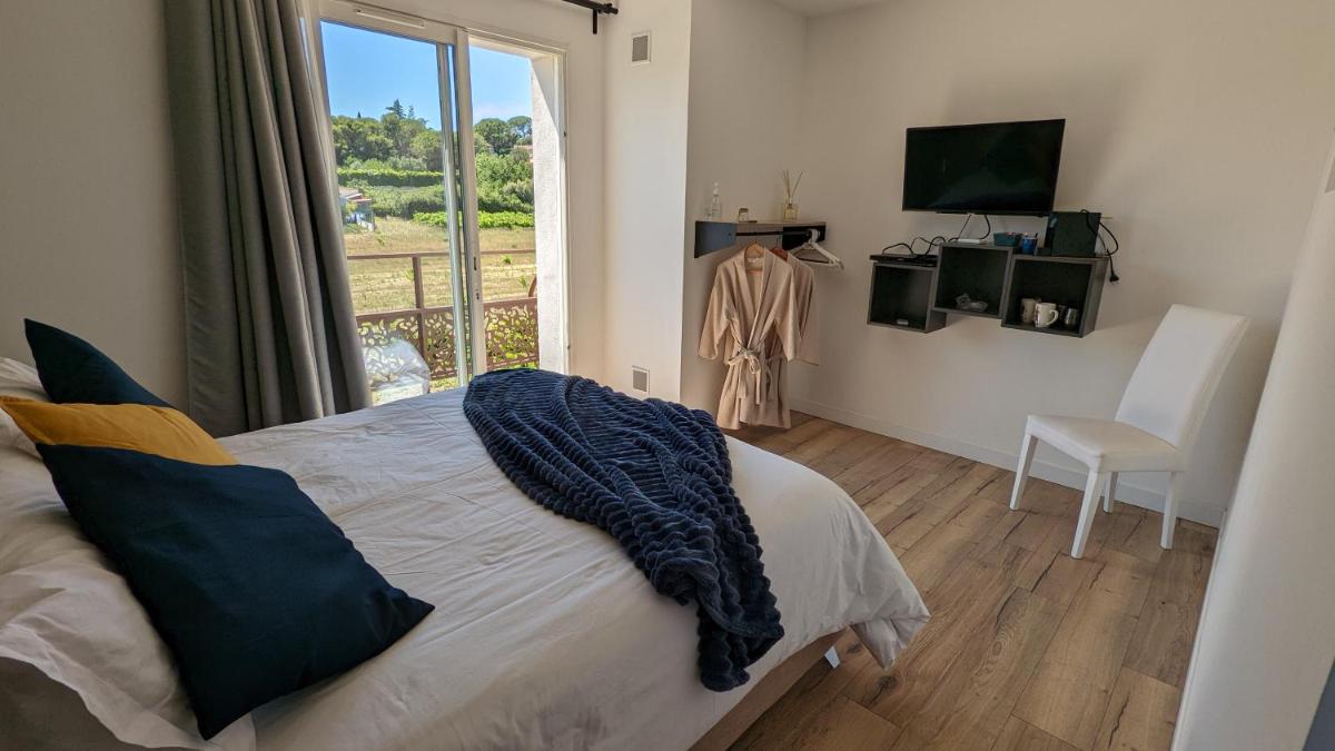 Chambre T Tavel - Housity