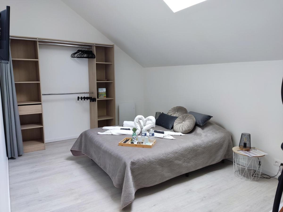 Chambre spacieuse, jacuzzi, proche parc Astérix - Housity
