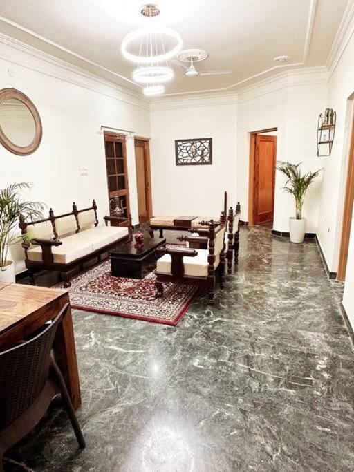 Sukoon: Cozy ,Independent Villa - Hizvo